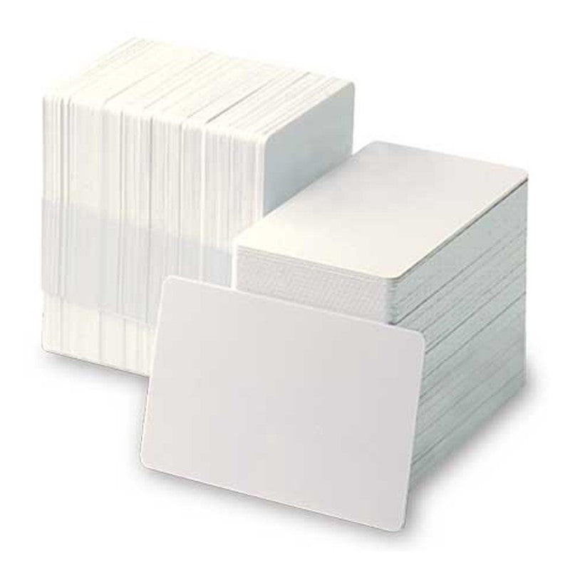 HID Fargo 82267 Paquete de tarjetas blancas con adhesivo Mylar CR80.10